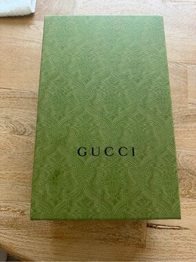Gucci Green Women's Sneakers Gift Box